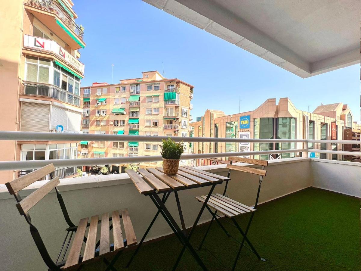Scala & Balcony By Ele Apartments Малага Екстериор снимка